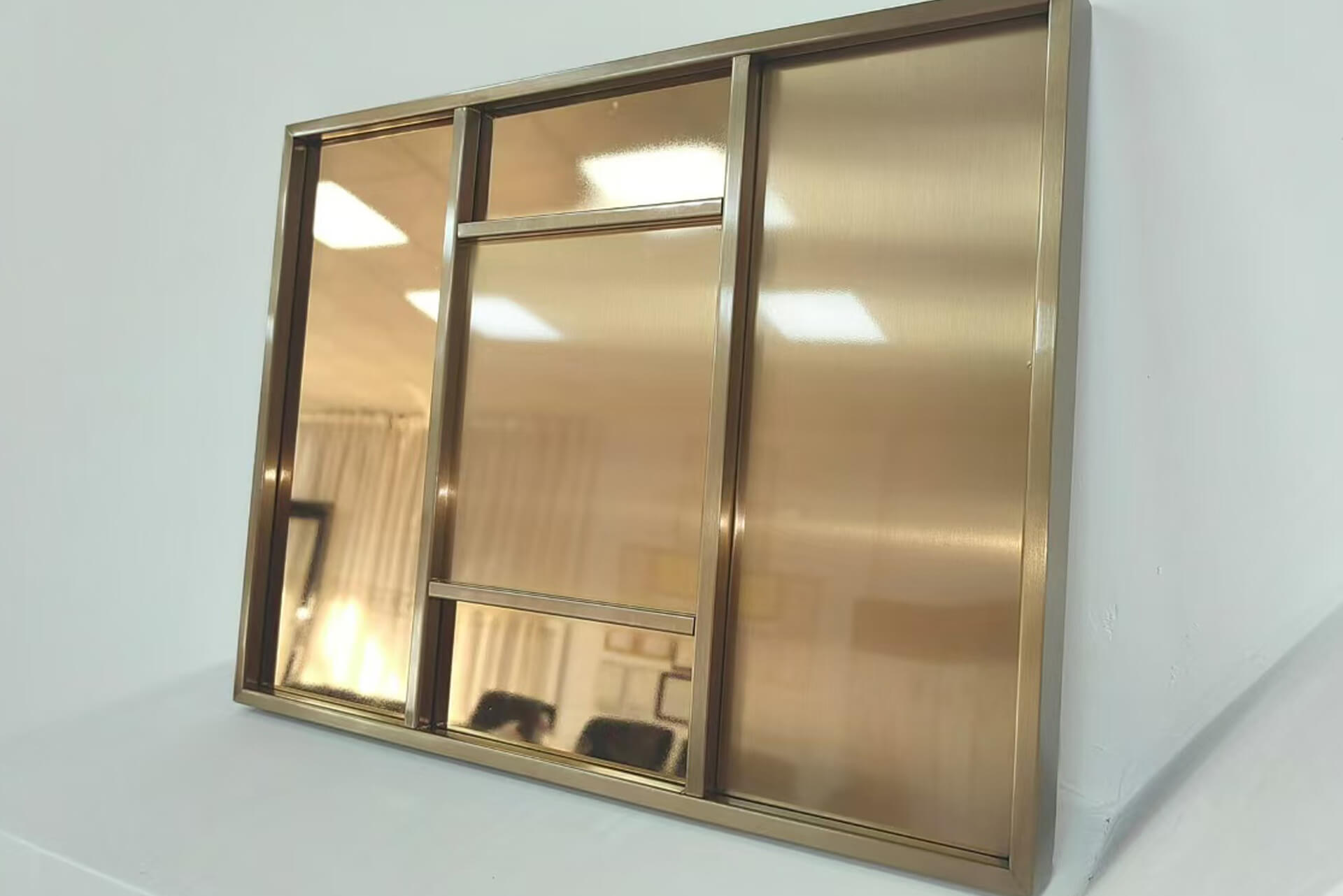 Stainless steel mirror plate